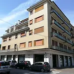 Venice Primavera בית הארחה 2*