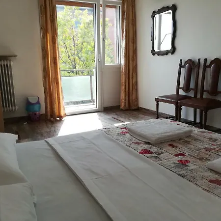 Venice Primavera בית הארחה 2*